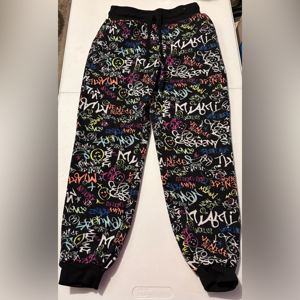 Vibrant Graffiti Print Women's Joggers